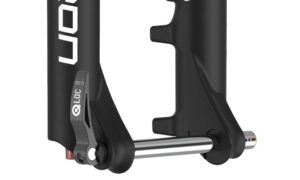 Zacisk koła SUNTOUR Q-LOC Axle Boost 15x110mm